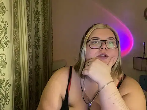 Kira Magni online show from 01/26/25, 02:19