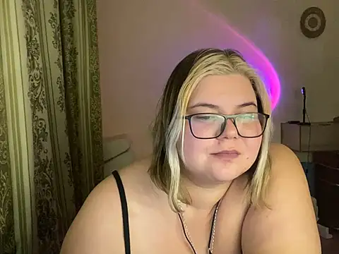Kira Magni online show from 01/26/25, 08:34