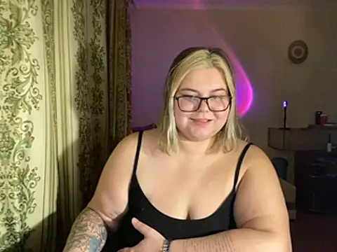 Kira Magni online show from 02/03/25, 04:10