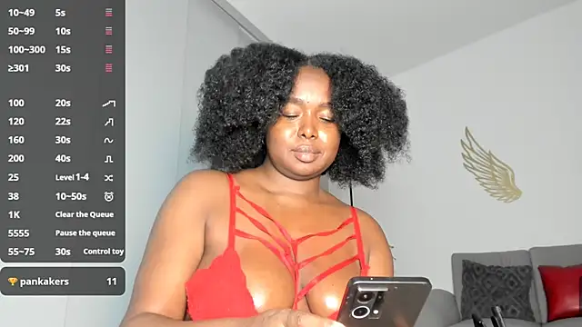 TanishaEvans online show from 04/28/26, 02:21
