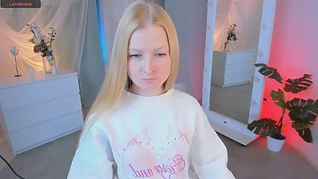 Laly Peach online show from 01/26/25, 04:30