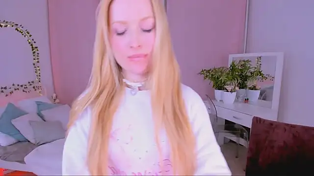 Laly Peach online show from 03/08/25, 07:53