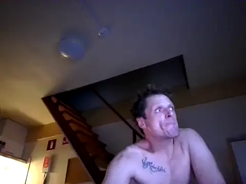 Snapshot of Svenslut chatting on 02/09/25, 02:49 Svenslut online show from 02/09/25, 02:49