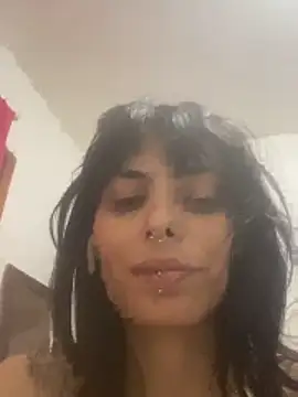 Snapshot of Sarah-safada chatting on 02/23/26, 02:31 Sarah-safada online show from 02/23/26, 02:31