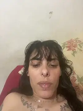 Snapshot of Sarah-safada chatting on 04/29/26, 12:59 Sarah-safada online show from 04/29/26, 12:59