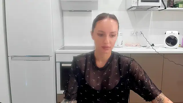 Snapshot of Your_Masha chatting on 06/05/26, 06:42 Your Masha online show from 06/05/26, 06:42