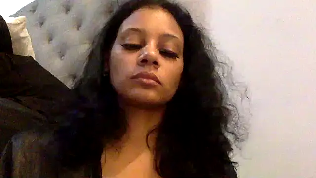Snapshot of pinksugarxx chatting on 11/16/25, 11:54 pinksugarxx online show from 11/16/25, 11:54