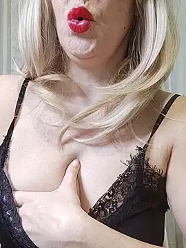 Vivian115 online show from 11/10/25, 10:09