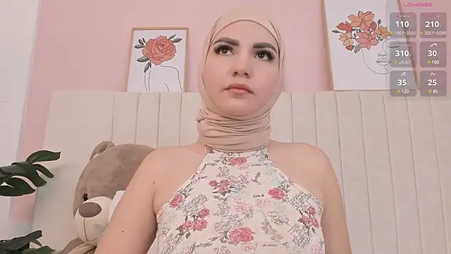 dalilasaadi  online show from 02/22/25, 02:08