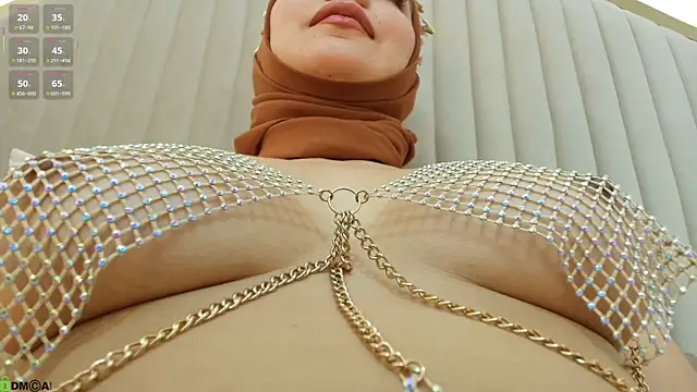 dalilasaadi  online show from 11/01/25, 04:31