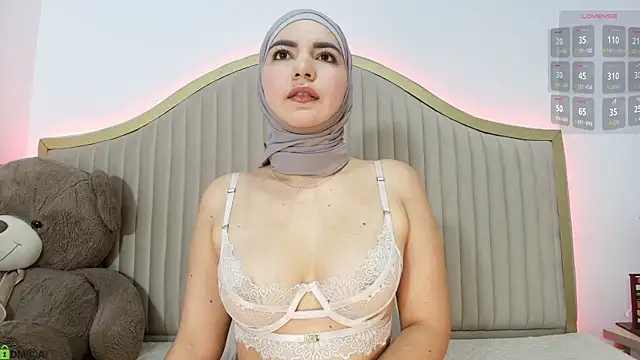 dalilasaadi  online show from 05/16/26, 03:55
