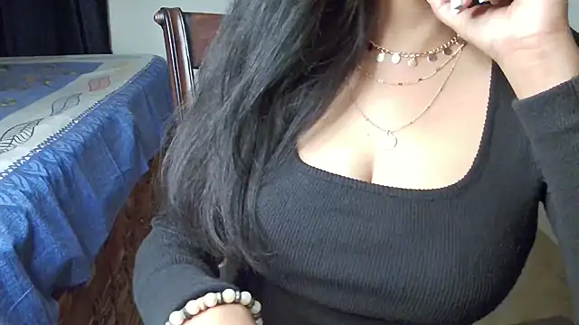 Snapshot of Adventurous_Angel chatting on 03/06/25, 07:21 Adventurous Angel online show from 03/06/25, 07:21