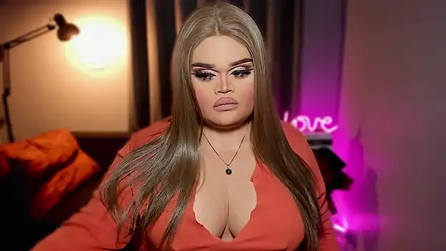 Snapshot of KarolinaThompson chatting on 02/03/26, 08:30 KarolinaThompson online show from 02/03/26, 08:30