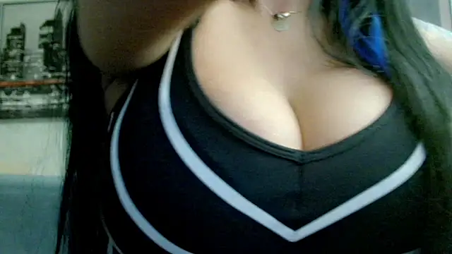 stormylana online show from 06/12/26, 07:51