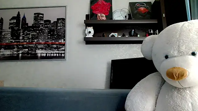 stormylana online show from 06/18/26, 01:17