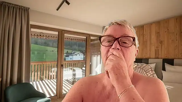 GrannyChrissy68 online show from 03/21/26, 02:20