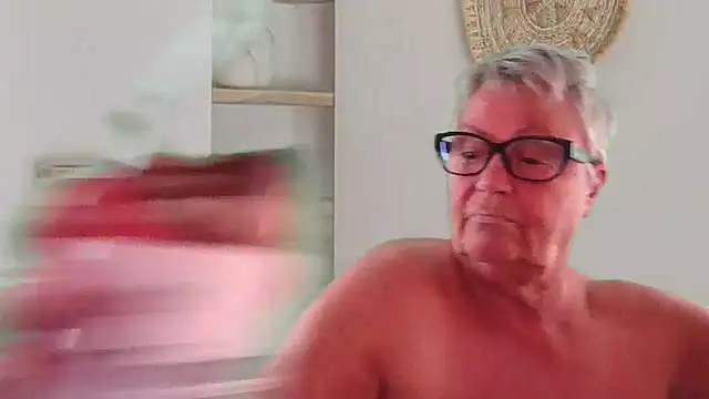 GrannyChrissy68 online show from 04/30/26, 09:19