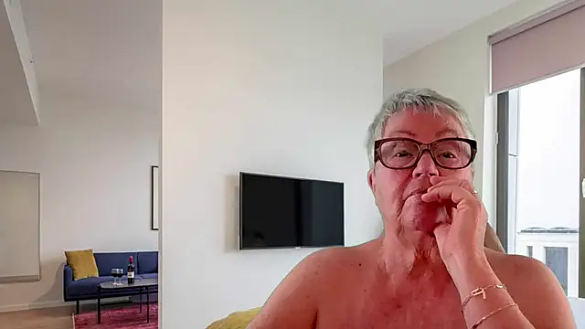 Snapshot of GrannyChrissy68 chatting on 05/23/26, 05:28 GrannyChrissy68 online show from 05/23/26, 05:28