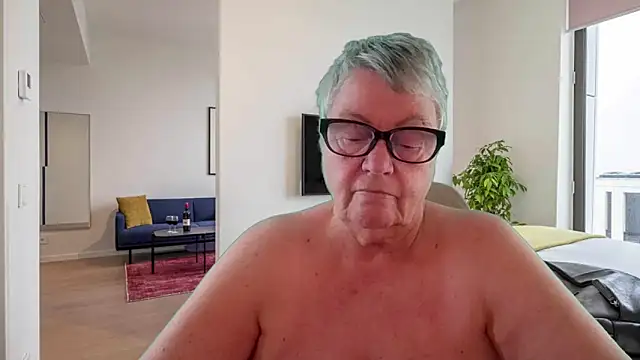 Snapshot of GrannyChrissy68 chatting on 05/31/26, 12:56 GrannyChrissy68 online show from 05/31/26, 12:56
