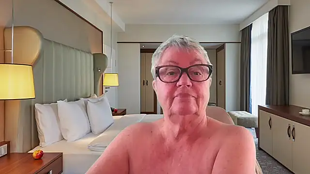 Snapshot of GrannyChrissy68 chatting on 06/09/26, 01:23 GrannyChrissy68 online show from 06/09/26, 01:23