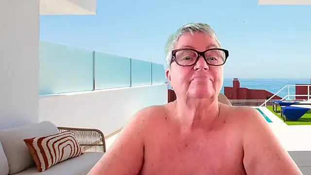 Snapshot of GrannyChrissy68 chatting on 06/15/26, 01:46 GrannyChrissy68 online show from 06/15/26, 01:46