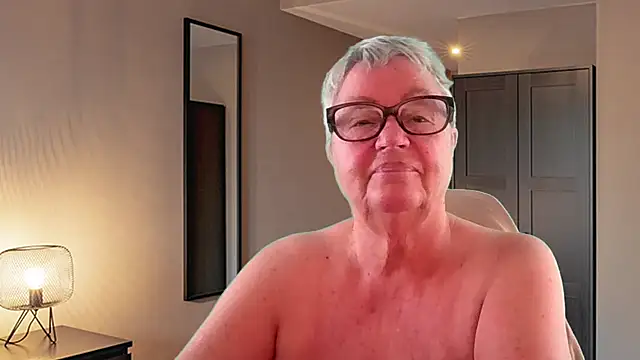 Snapshot of GrannyChrissy68 chatting on 07/30/26, 12:37 GrannyChrissy68 online show from 07/30/26, 12:37