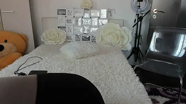 Snapshot of sweetemy4u chatting on 11/24/25, 09:53 sweetemy4u online show from 11/24/25, 09:53