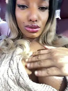 Snapshot of NicoleCocksXXX chatting on 01/29/25, 06:39 NicoleCocksXXX online show from 01/29/25, 06:39