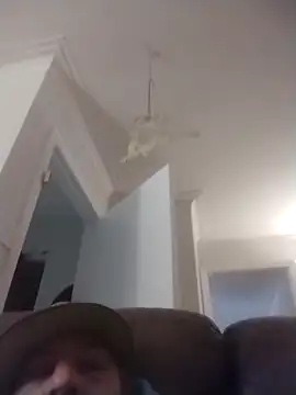 Snapshot of trucker1979 chatting on 11/15/25, 09:32 trucker1979 online show from 11/15/25, 09:32