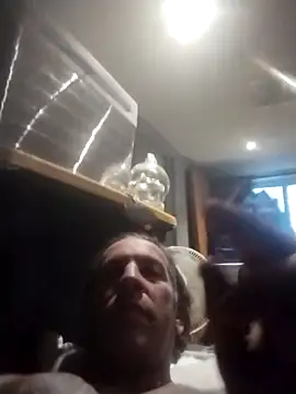 trucker1979 online show from 12/17/25, 05:19