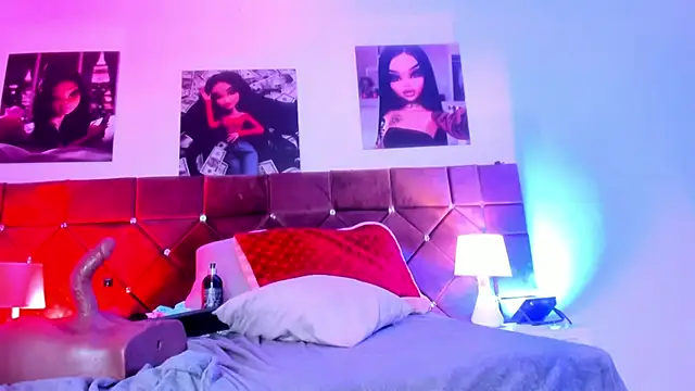 Snapshot of Ariana_lopezz chatting on 01/20/25, 06:43 Ariana lopezz online show from 01/20/25, 06:43