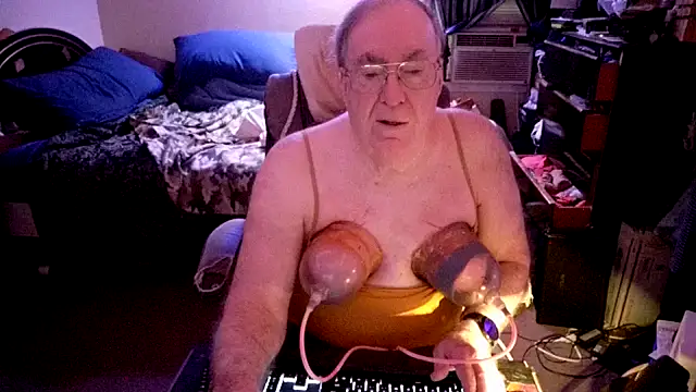 Toastir online show from 12/01/25, 04:01