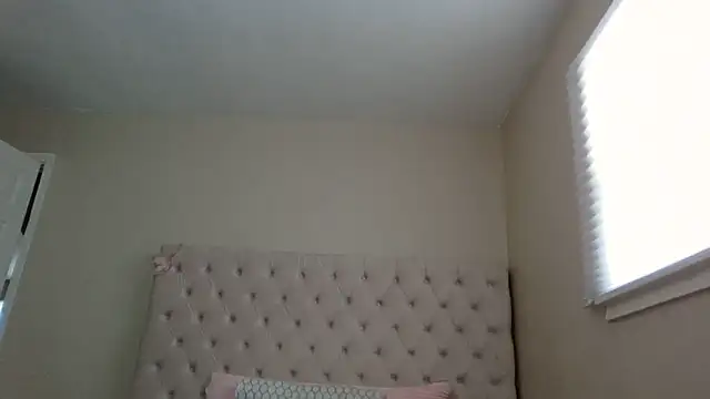 beautylovess online show from 12/15/25, 06:12