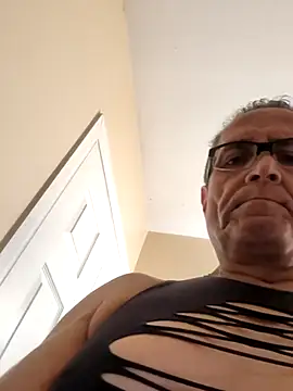 bobby69cock online show from 11/16/25, 09:42