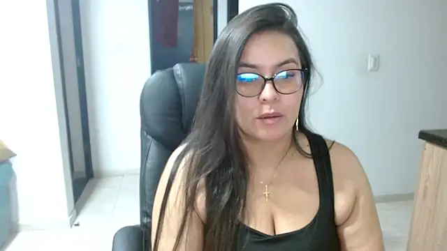 Ixchel Anaid online show from 04/27/26, 04:43