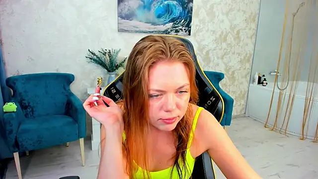 Strawberrye online show from 06/16/26, 04:37