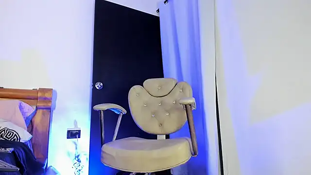 PIA GREAT online show from 10/17/25, 01:09