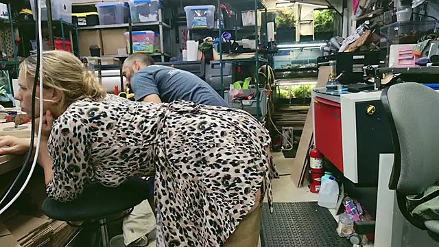 Snapshot of wifenheels chatting on 10/03/25, 12:29 wifenheels online show from 10/03/25, 12:29