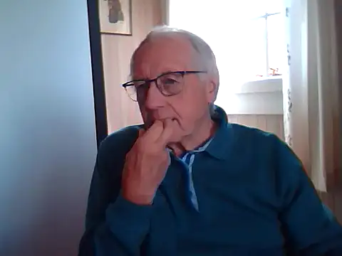 Snapshot of johnjohn622662 chatting on 09/16/25, 09:43 johnjohn622662 online show from 09/16/25, 09:43