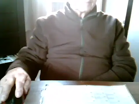 Snapshot of johnjohn622662 chatting on 11/17/25, 03:29 johnjohn622662 online show from 11/17/25, 03:29
