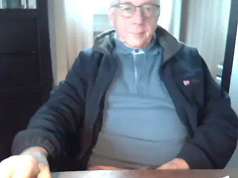 Snapshot of johnjohn622662 chatting on 01/13/26, 02:55 johnjohn622662 online show from 01/13/26, 02:55
