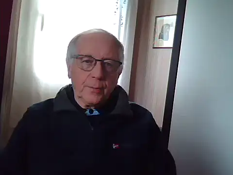 Snapshot of johnjohn622662 chatting on 02/14/26, 01:52 johnjohn622662 online show from 02/14/26, 01:52