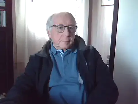 Snapshot of johnjohn622662 chatting on 02/24/26, 03:43 johnjohn622662 online show from 02/24/26, 03:43