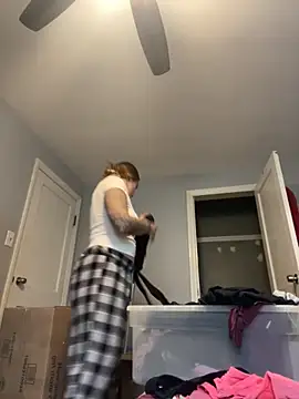 Snapshot of jaseyrae chatting on 10/11/25, 04:16 jaseyrae online show from 10/11/25, 04:16