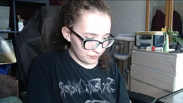 AnKey Rayah online show from 12/21/24, 10:17