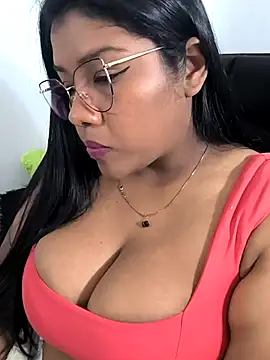 paola091 online show from 02/15/25, 01:10