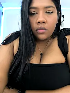 paola091 online show from 02/15/25, 08:33