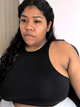 paola091 online show from 11/16/25, 12:11