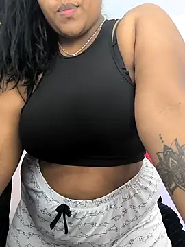 paola091 online show from 11/26/25, 12:22