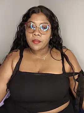 Snapshot of paola091 chatting on 05/24/26, 12:48 paola091 online show from 05/24/26, 12:48
